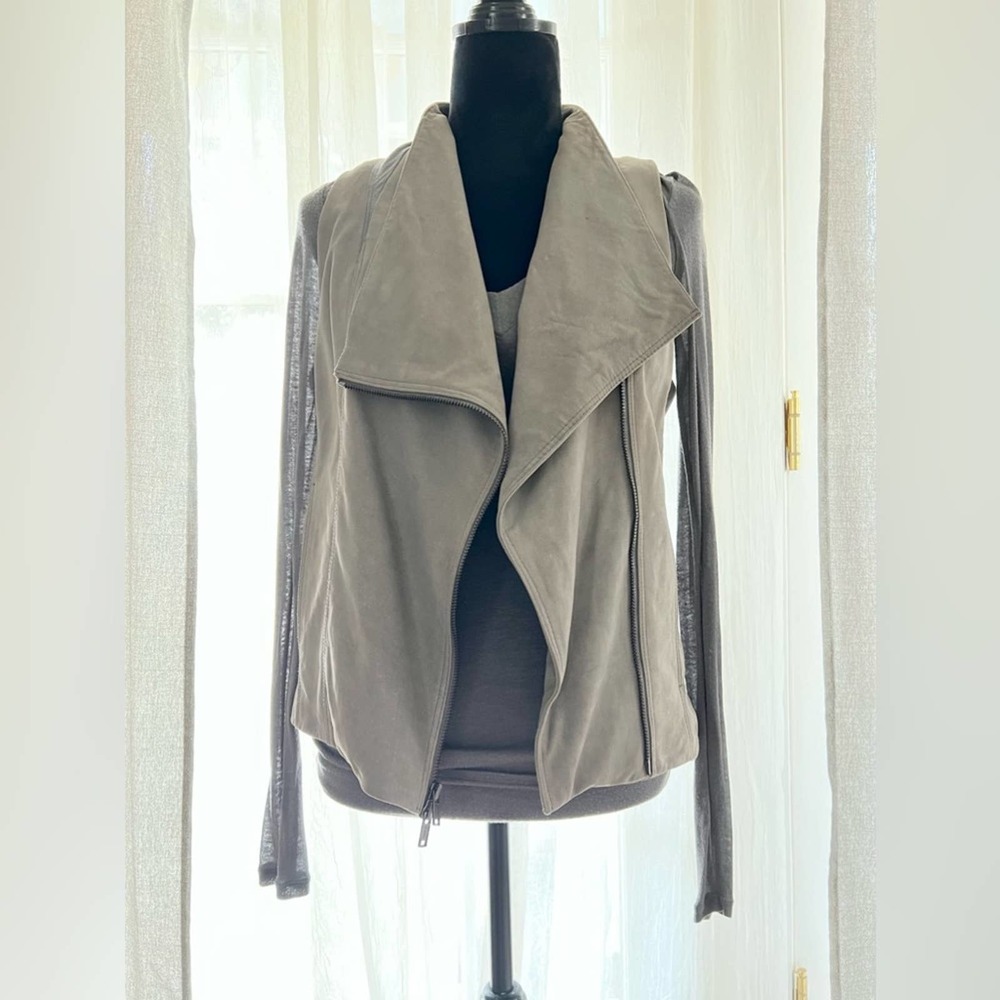 Lambskin Leather Zip Up Vest DKNY Small